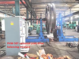 Large Diameter Rotor Universal Balancing Machine